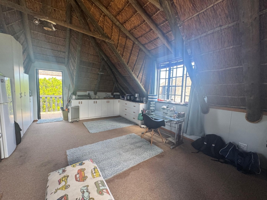 6 Bedroom Property for Sale in Sedgefield Rural Western Cape